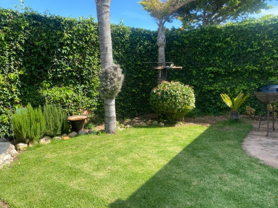 3 Bedroom Property for Sale in Stilbaai Wes Western Cape